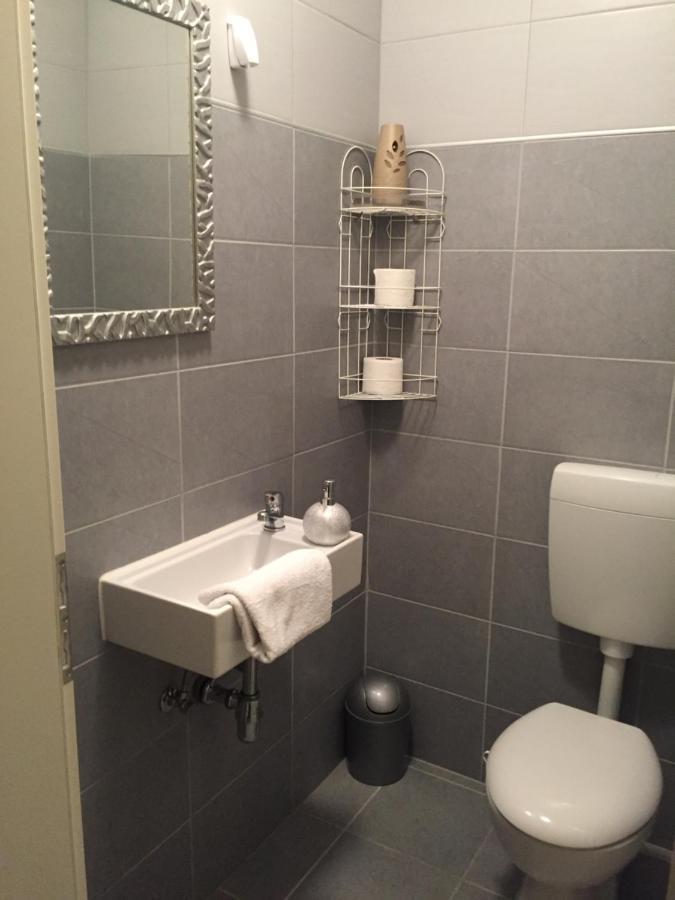 Apartman Toni Novalja Exterior photo